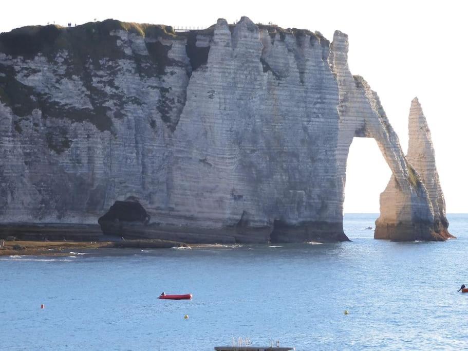Gite Le Doris Avec Place De Stationnement Privee Incluse Étretat Zewnętrze zdjęcie